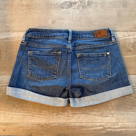 Bullhead Women's Blue Denim Shorts - Picture 4 of 4